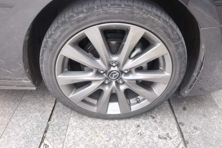 Used Mazda 3 Axela 2021 2.0L Automatic Zhiya Edition Right Front Wheel Hub