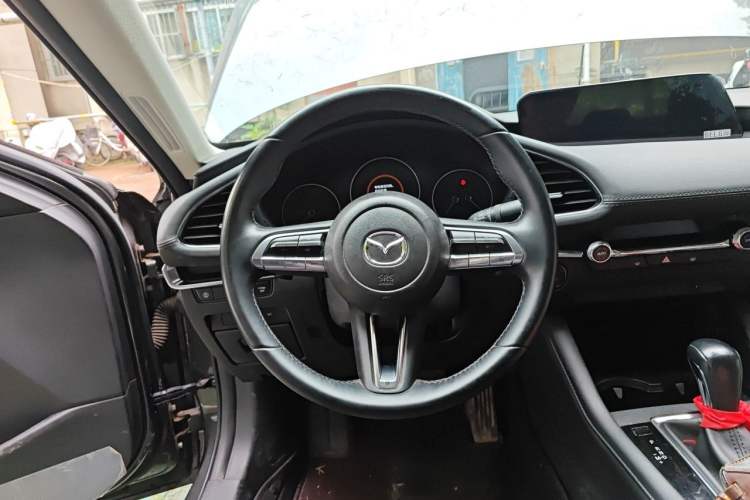 Used Mazda 3 Axela 2021 2.0L Automatic Zhi Rui Edition Steering Wheel