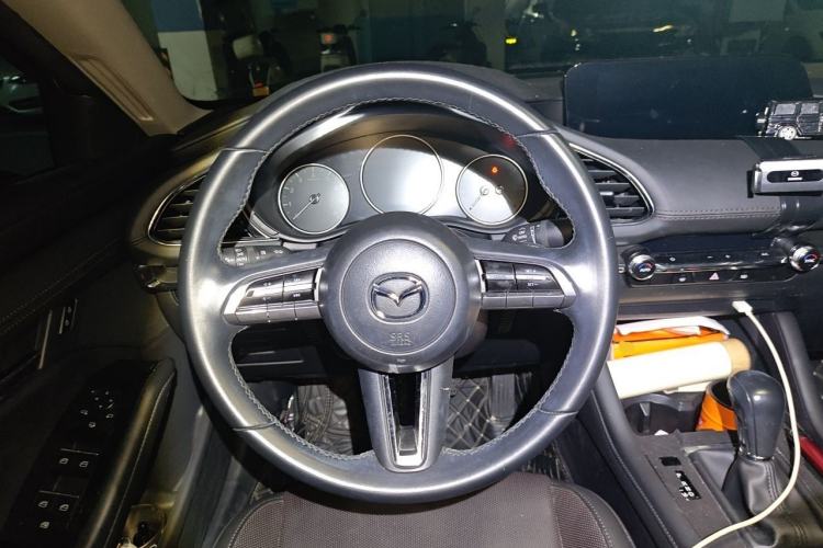 Used Mazda 3 Axela 2021 2.0L Automatic Zhiya Edition Steering Wheel