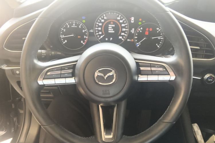 Used Mazda 3 Axela 2021 2.0L Automatic Zhiyao Edition Steering Wheel