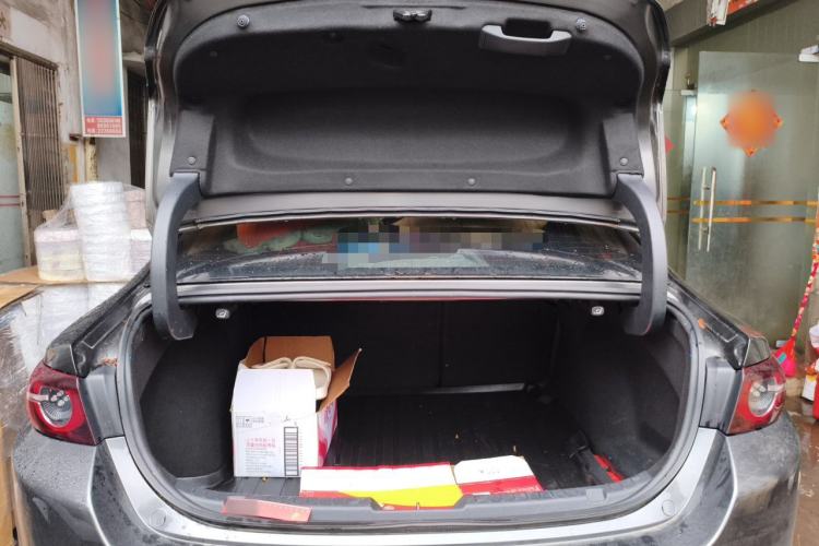 Used Mazda 3 Axela 2021 2.0L Automatic Zhi Rui Edition Trunk