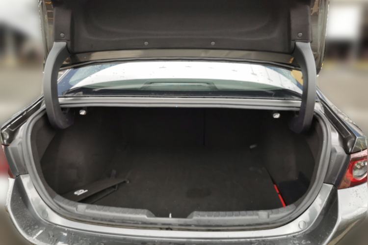 Used Mazda 3 Axela 2021 2.0L Automatic Zhi Rui Edition Trunk