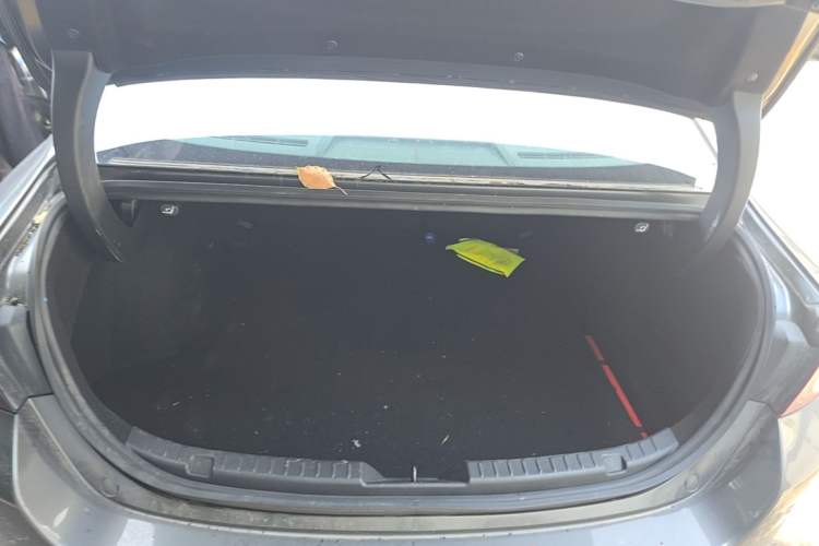 Used Mazda 3 Axela 2021 2.0L Automatic Zhiyao Edition Trunk
