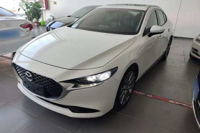 Używany Mazda 3 Axela 2021 2.0L Automatic ZhiXuan Edition