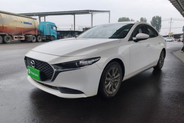 Mazda 3 Axela 2021 1.5L Automatic ZhiMei Edition с пробегом