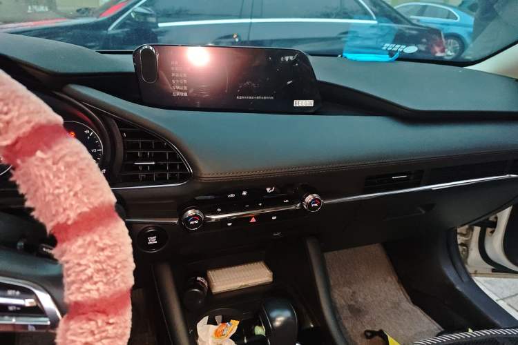 Used Mazda 3 Axela 2021 2.0L Automatic Zhiya Edition Audio And AC Panel