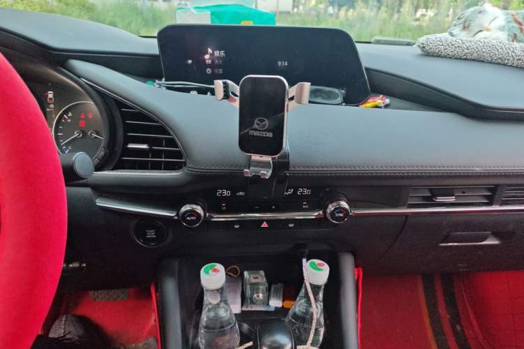 Used Mazda 3 Axela 2021 2.0L Automatic ZhiXuan Edition Audio And AC Panel