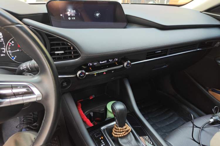 Used Mazda 3 Axela 2021 2.0L Automatic Zhiya Edition Audio And AC Panel