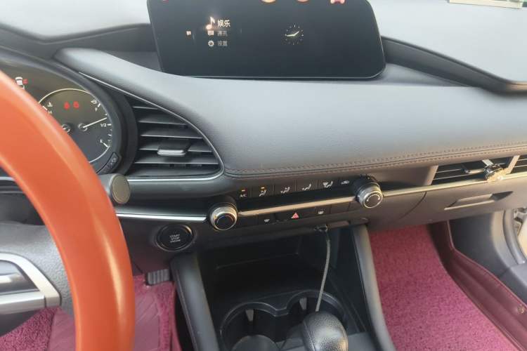 Used Mazda 3 Axela 2021 1.5L Automatic Zhiyue Edition Audio And AC Panel
