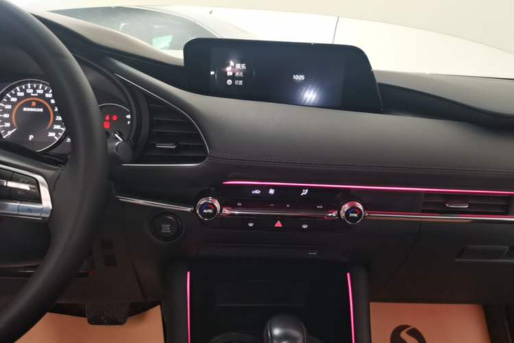 Used Mazda 3 Axela 2021 2.0L Automatic Zhiya Edition Audio And AC Panel
