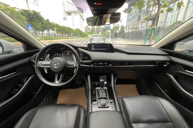 Used Mazda 3 Axela 2021 2.0L Automatic ZhiXuan Edition Audio And AC Panel