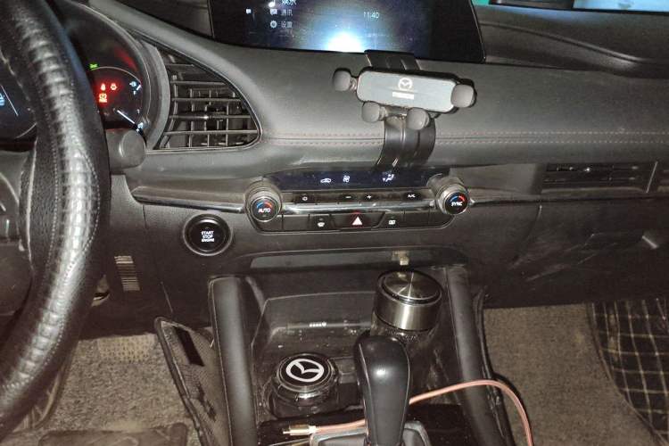 Used Mazda 3 Axela 2021 2.0L Automatic Zhiya Edition Audio And AC Panel