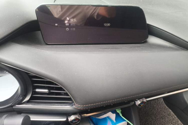 Used Mazda 3 Axela 2021 2.0L Automatic Zhiya Edition Audio And AC Panel