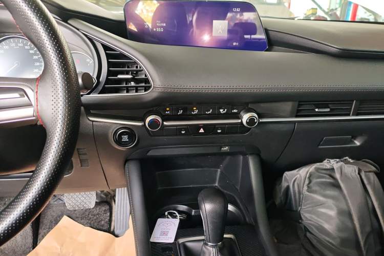 Used Mazda 3 Axela 2021 1.5L Automatic ZhiMei Edition Audio And AC Panel