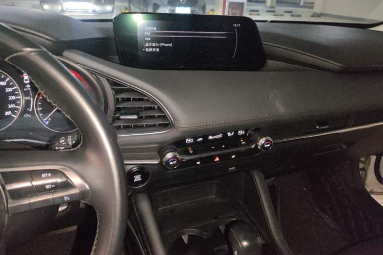 Used Mazda 3 Axela 2021 2.0L Automatic ZhiXuan Edition Audio And AC Panel