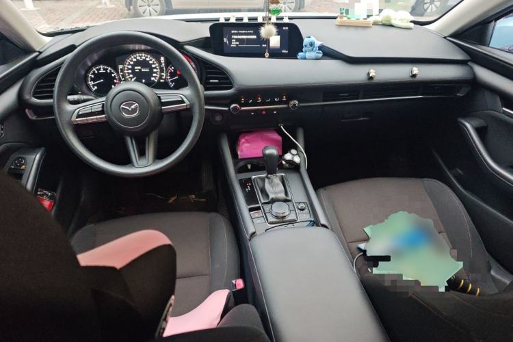 Used Mazda 3 Axela 2021 2.0L Automatic Zhiqing Edition Center Console