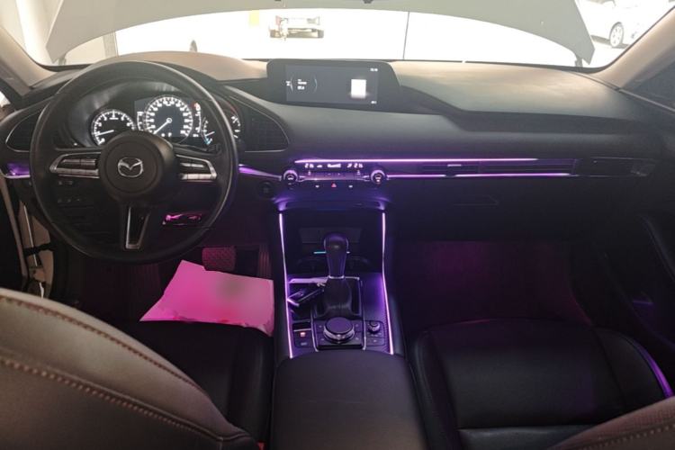 Used Mazda 3 Axela 2021 2.0L Automatic Zhiyao Edition Center Console