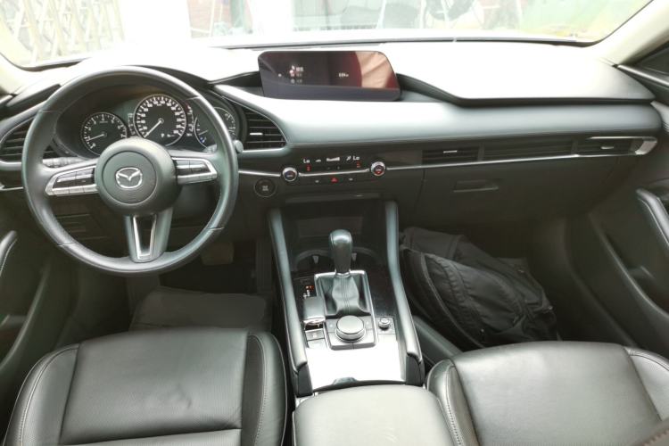 Used Mazda 3 Axela 2021 2.0L Automatic Zhiya Edition Center Console