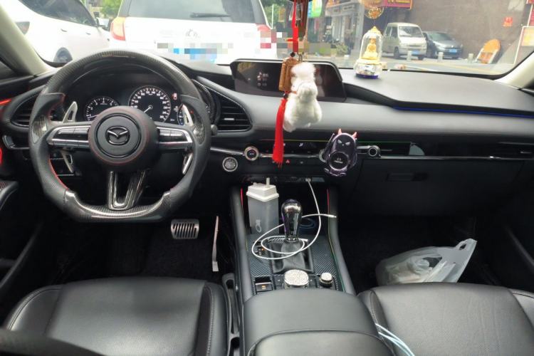 Used Mazda 3 Axela 2021 2.0L Automatic Zhiya Edition Center Console