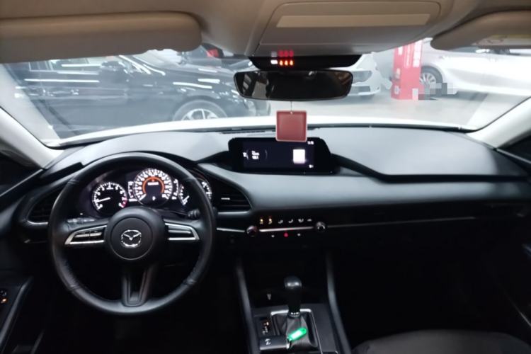 Used Mazda 3 Axela 2021 2.0L Automatic Zhiqing Edition Center Console