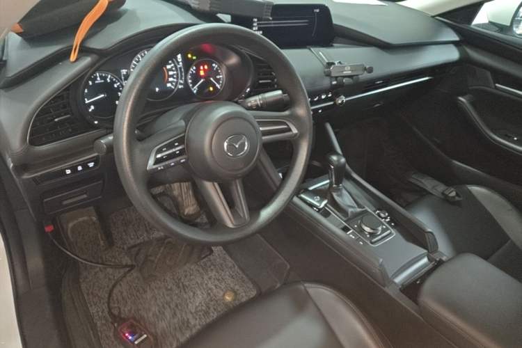 Used Mazda 3 Axela 2021 2.0L Automatic Zhiqing Edition Center Console