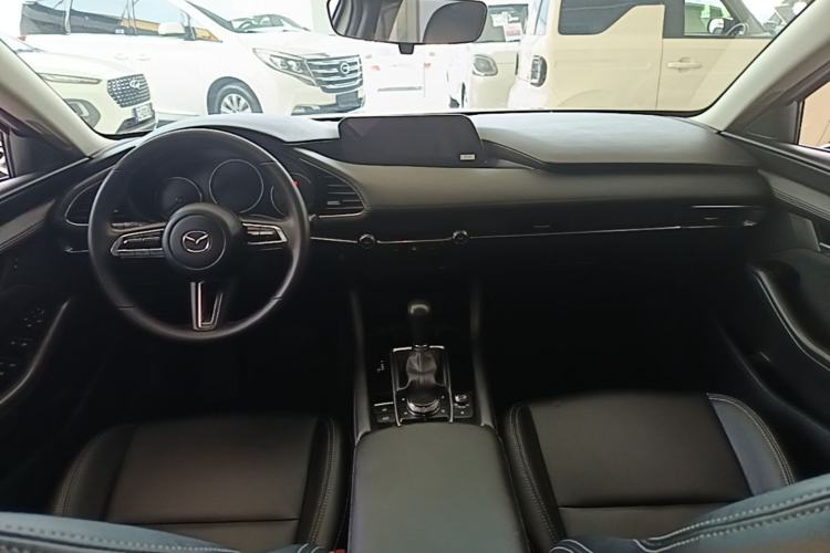 Used Mazda 3 Axela 2021 2.0L Automatic ZhiXuan Edition Center Console
