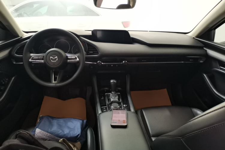 Used Mazda 3 Axela 2021 2.0L Automatic Zhiya Edition Center Console