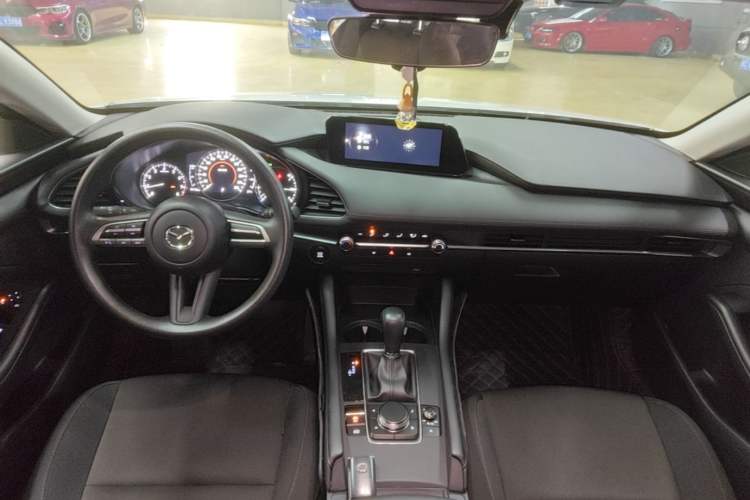 Used Mazda 3 Axela 2021 2.0L Automatic Zhiqing Edition Center Console