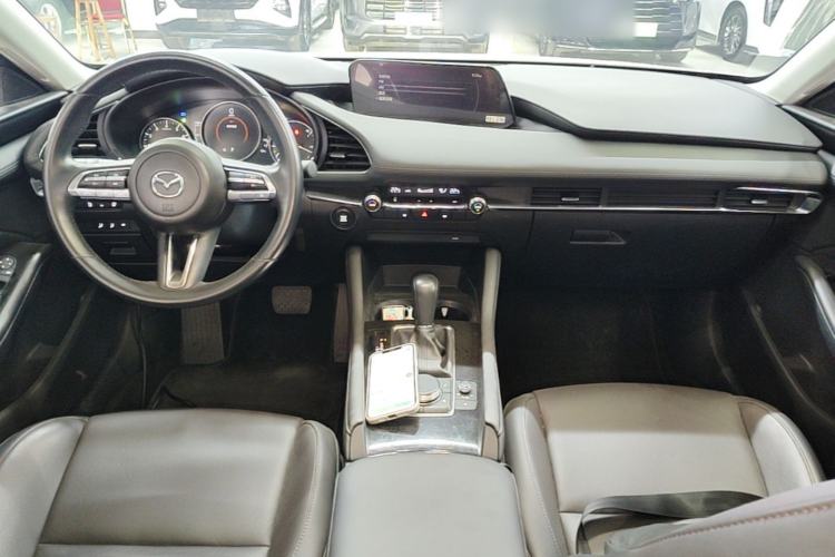 Used Mazda 3 Axela 2021 2.0L Automatic Zhiyao Edition Center Console