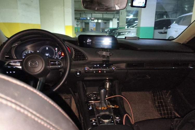 Used Mazda 3 Axela 2021 2.0L Automatic Zhiya Edition Center Console