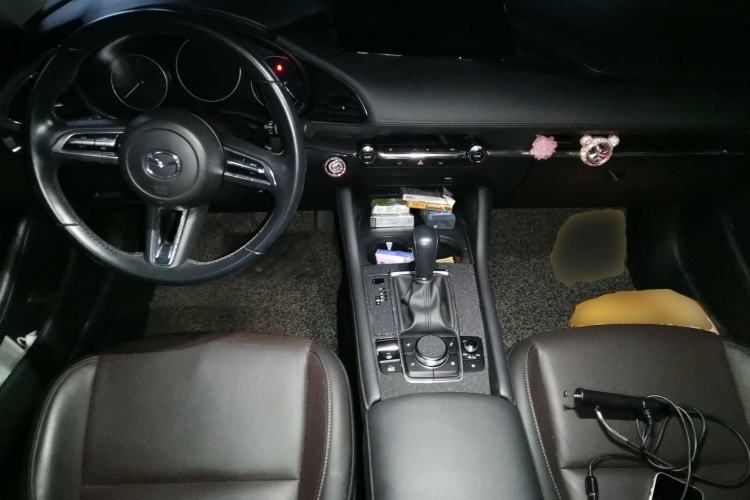 Used Mazda 3 Axela 2021 2.0L Automatic Zhiya Edition Center Console
