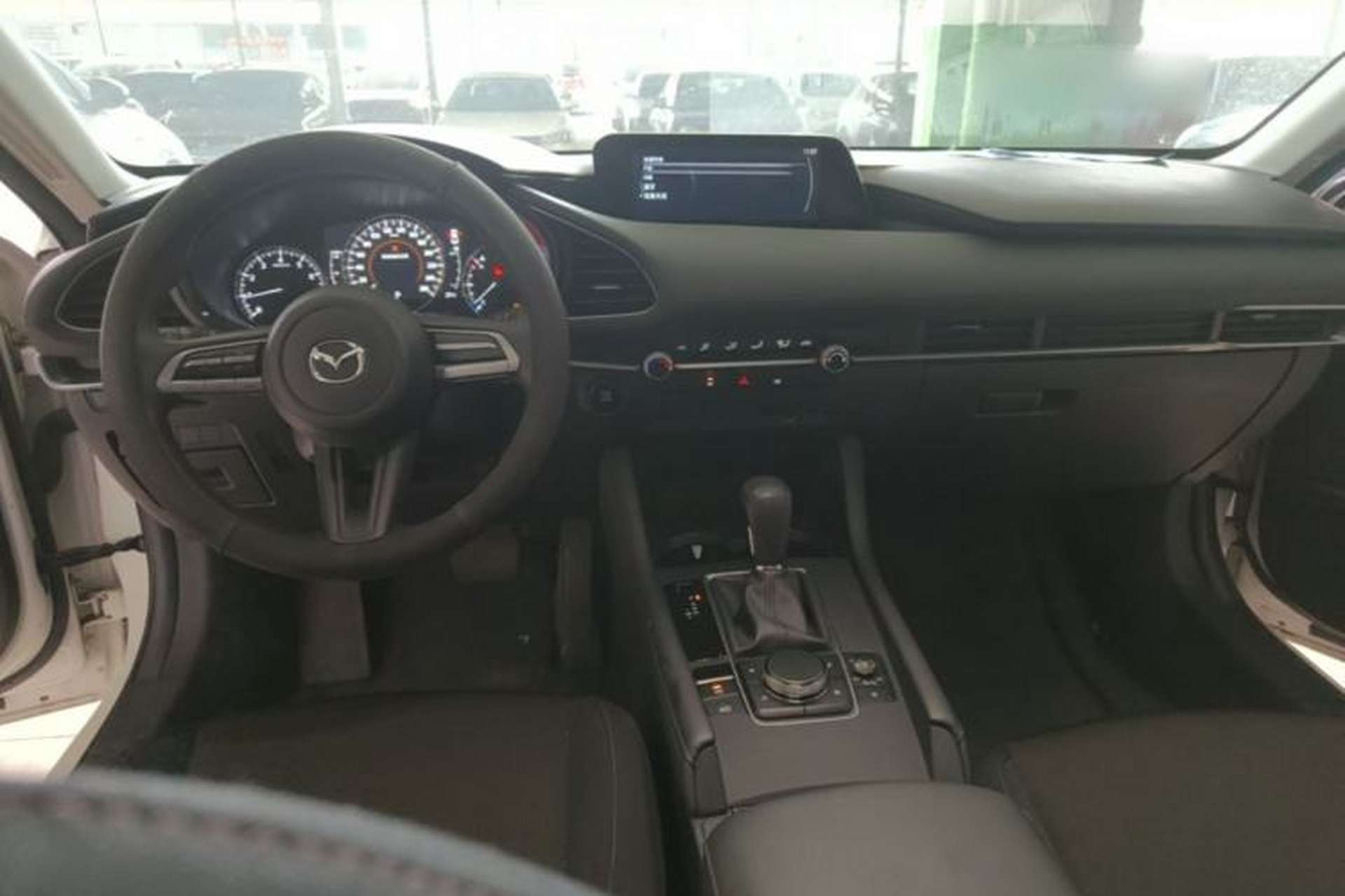Used Mazda 3 Axela 2021 2.0L Automatic Zhiqing Edition Center Console