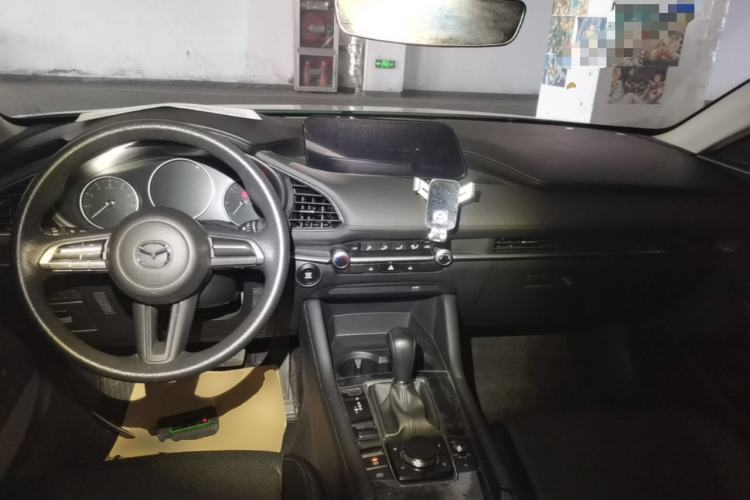 Used Mazda 3 Axela 2021 2.0L Automatic Zhiqing Edition Center Console
