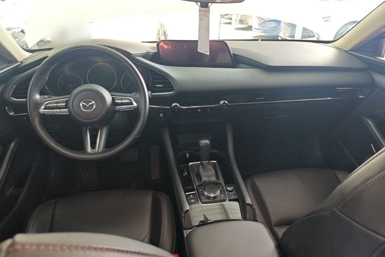 Used Mazda 3 Axela 2021 2.0L Automatic Zhiya Edition Center Console