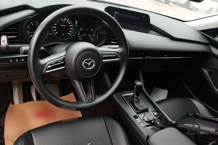 Used Mazda 3 Axela 2021 2.0L Automatic Zhiqing Edition Center Console