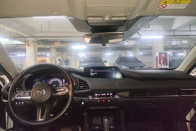 Used Mazda 3 Axela 2021 2.0L Automatic ZhiXuan Edition Center Console