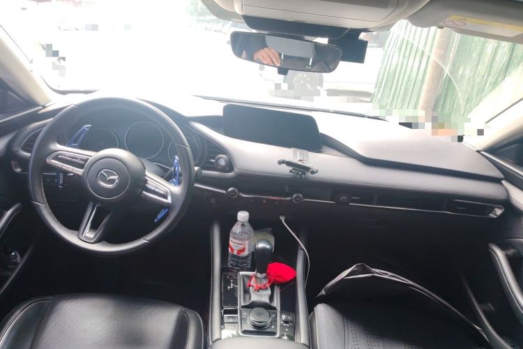 Used Mazda 3 Axela 2021 2.0L Automatic Zhiya Edition Center Console