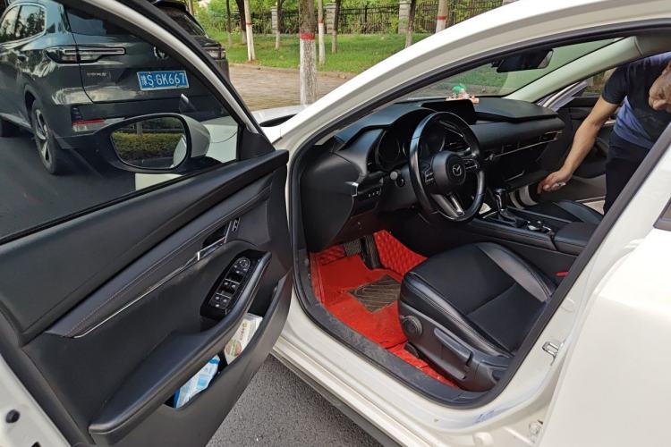 Used Mazda 3 Axela 2021 2.0L Automatic Zhiya Edition Driver Seat