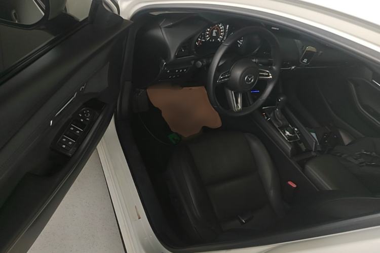 Used Mazda 3 Axela 2021 2.0L Automatic Zhiyao Edition Driver Seat