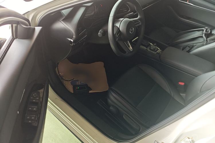 Used Mazda 3 Axela 2021 2.0L Automatic ZhiXuan Edition Driver Seat