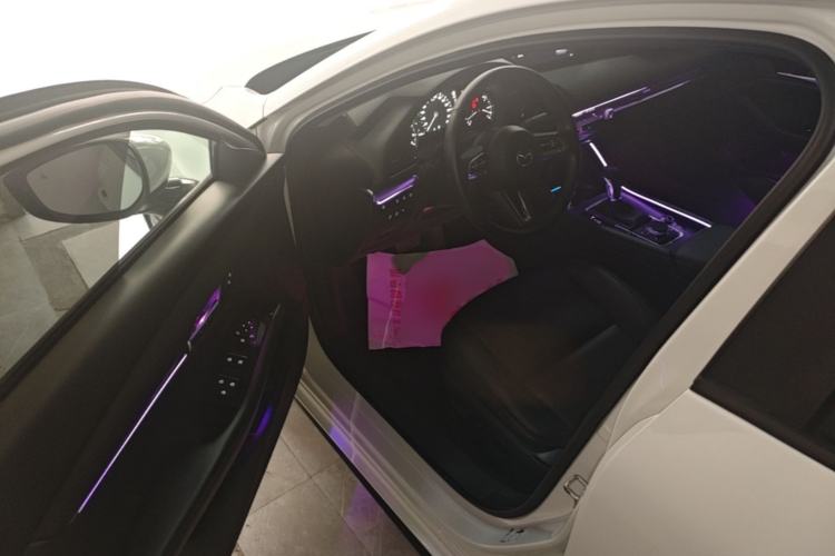 Used Mazda 3 Axela 2021 2.0L Automatic Zhiyao Edition Driver Seat