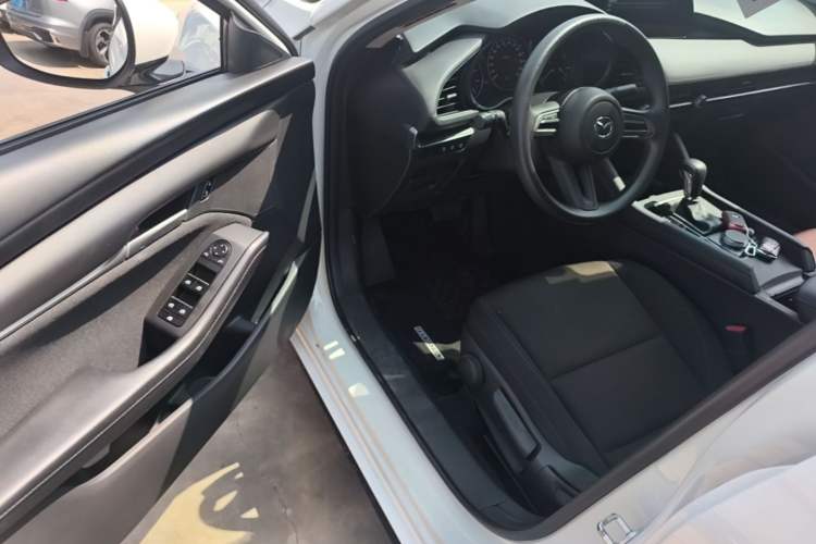 Used Mazda 3 Axela 2021 2.0L Automatic Zhiqing Edition Driver Seat