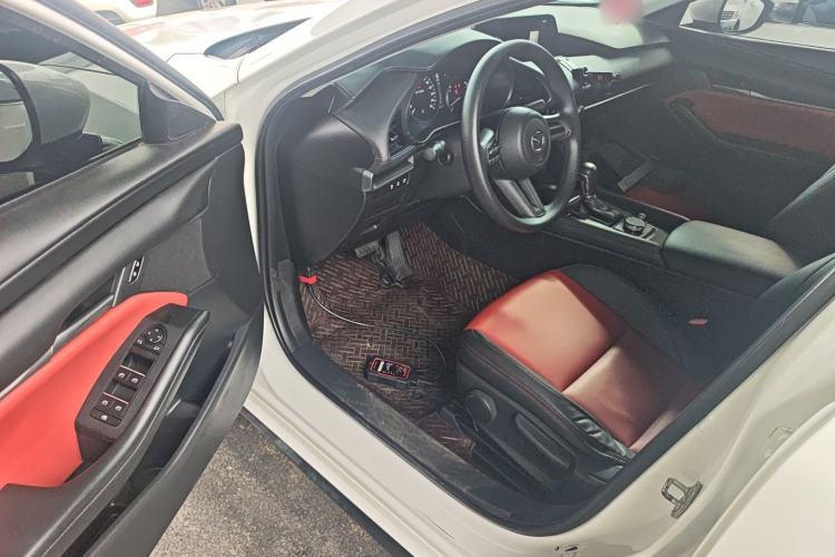 Used Mazda 3 Axela 2021 2.0L Automatic Zhiqing Edition Driver Seat