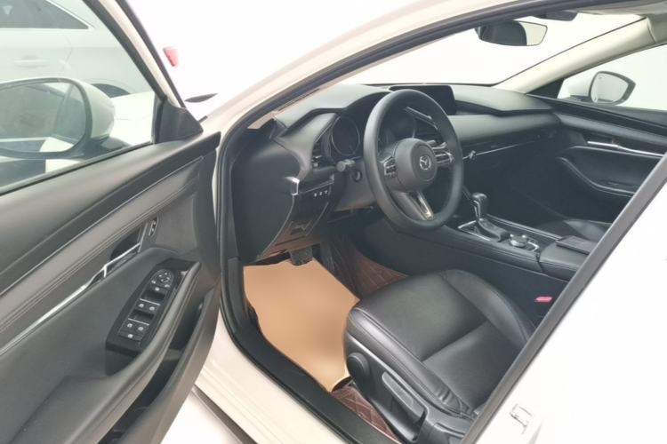 Used Mazda 3 Axela 2021 2.0L Automatic Zhiya Edition Driver Seat