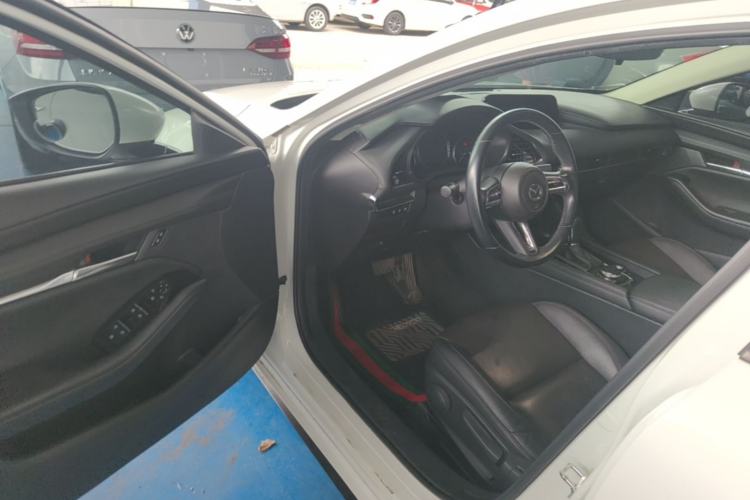 Used Mazda 3 Axela 2021 2.0L Automatic Zhiya Edition Driver Seat