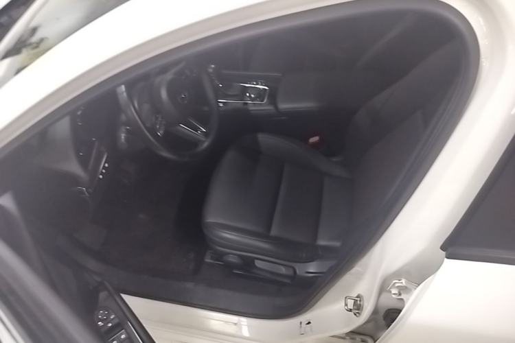 Used Mazda 3 Axela 2021 2.0L Automatic Zhiya Edition Driver Seat