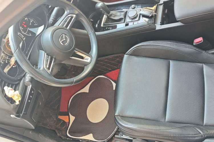 Used Mazda 3 Axela 2021 2.0L Automatic ZhiXuan Edition Driver Seat