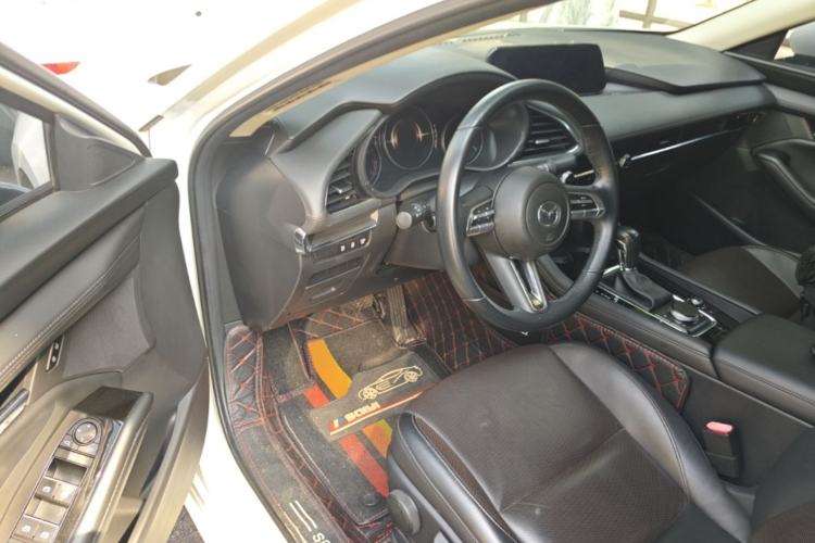 Used Mazda 3 Axela 2021 2.0L Automatic Zhiya Edition Driver Seat