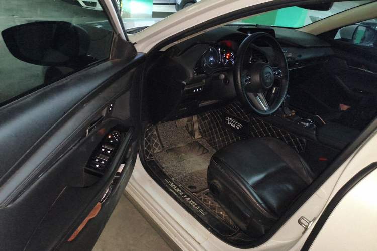 Used Mazda 3 Axela 2021 2.0L Automatic Zhiya Edition Driver Seat
