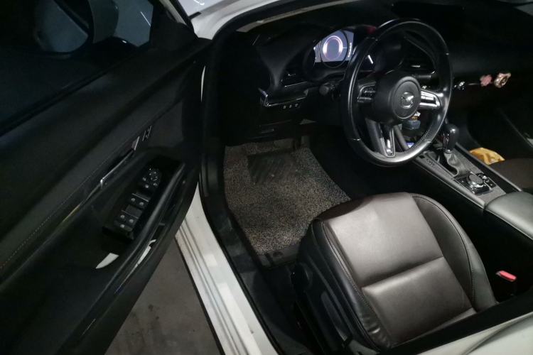 Used Mazda 3 Axela 2021 2.0L Automatic Zhiya Edition Driver Seat